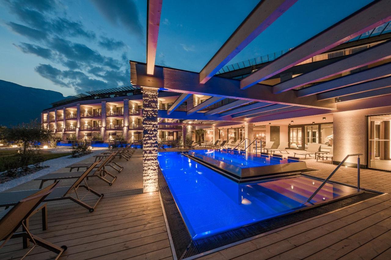 Weinegg Wellviva Resort أبيانو سولاّ ستراذا المظهر الخارجي الصورة