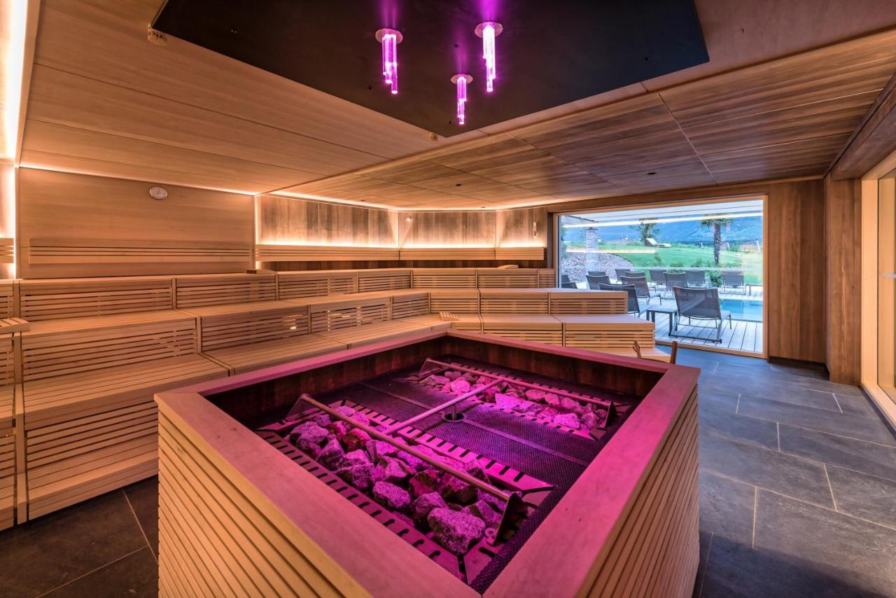 Weinegg Wellviva Resort أبيانو سولاّ ستراذا المظهر الخارجي الصورة