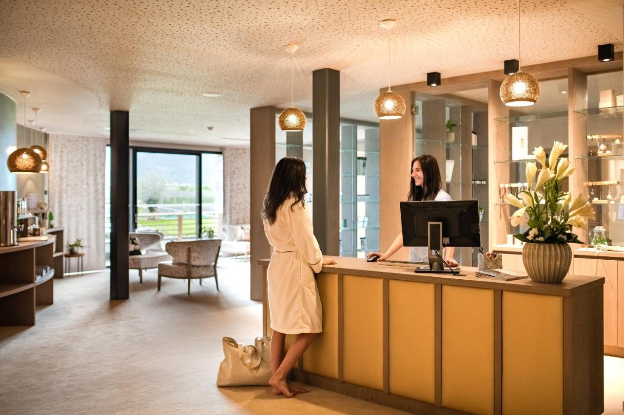 Weinegg Wellviva Resort أبيانو سولاّ ستراذا المظهر الخارجي الصورة